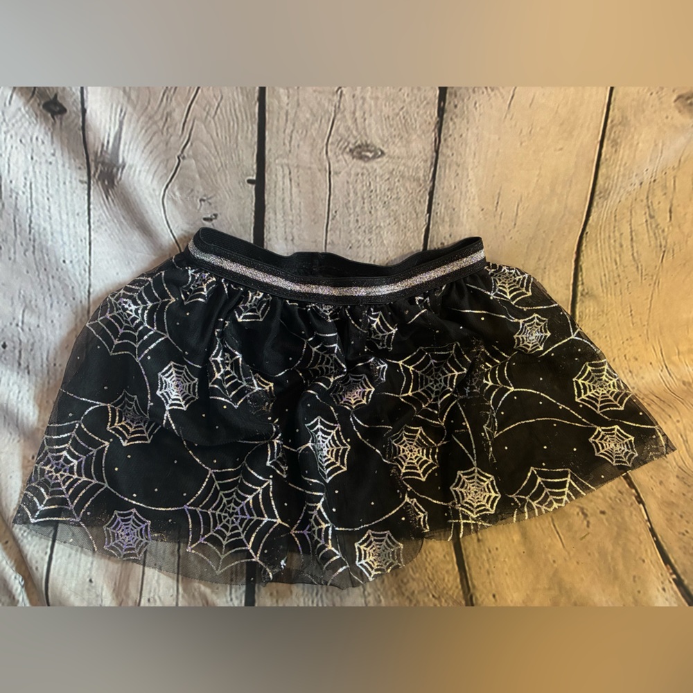 5/$20 Celebrate Halloween Silver Spider Web Black Skirt Girls Mesh Costume M 7/8